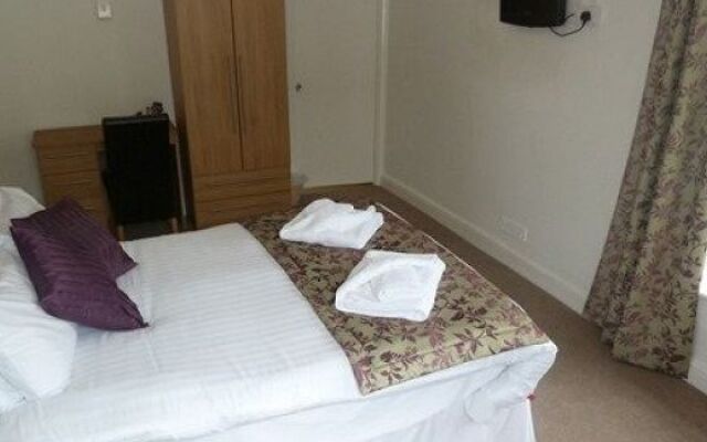 Eliot House Hotel