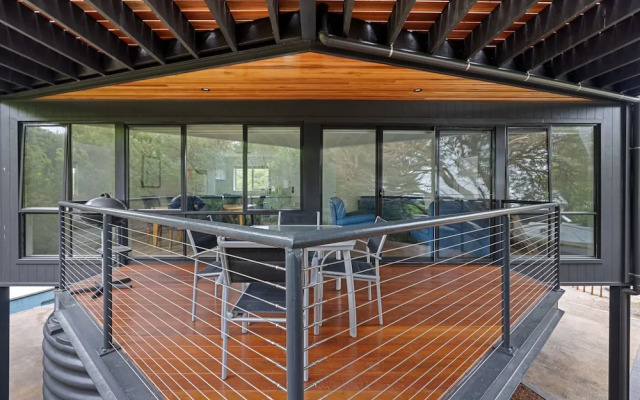 Sandy Point Beach Escape