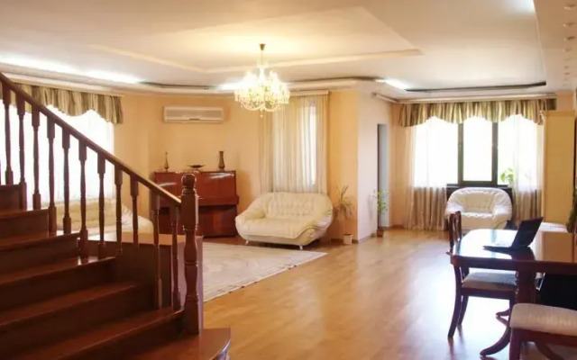 Estate 2 Hostel