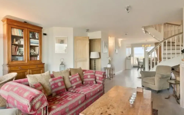 Duplex in Knokke-heist With Sea Views