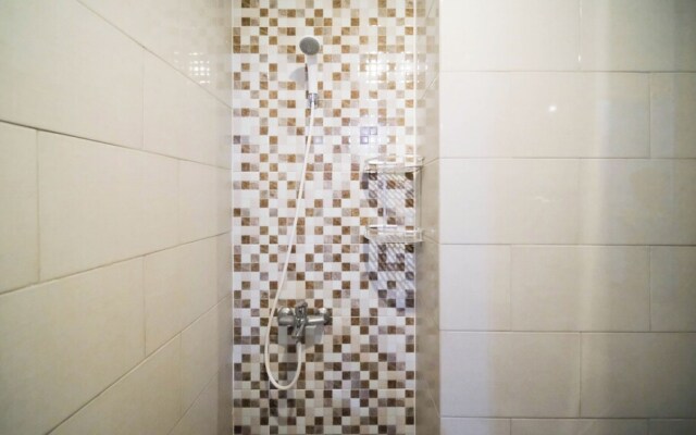 Cozy And Homey 2Br At Benson Supermall Mansion Apartment