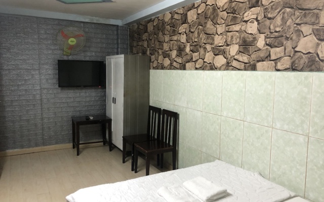 Hotel A-Loi – Guest Rooms – Ho Chi Minh City