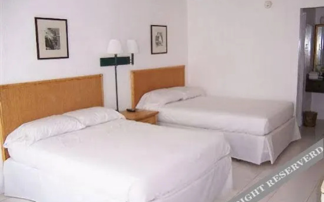 Surf Club Hotel
