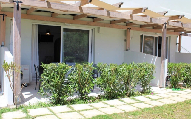 "kalamaki Plaza Apartments ''tzante''"