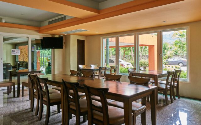 Phuket Ecozy Hotel