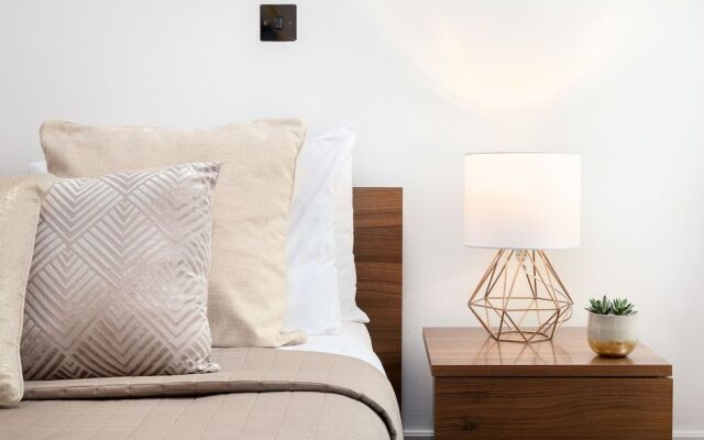 One Commercial Street Apartments