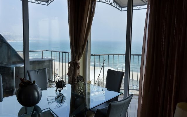 FM Deluxe 2-BDR Apartment - Varna Port