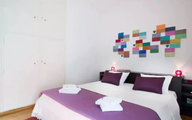 Spacious 2b/r Stay at Glyfada's Center