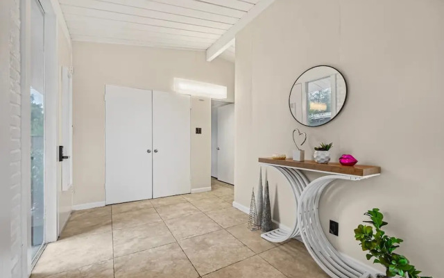 Entire 3br House With Playground