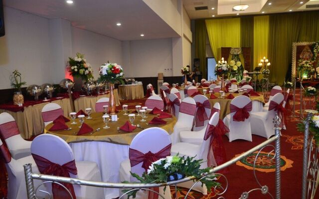 Padjadjaran Suites Resort and Convention Hotel