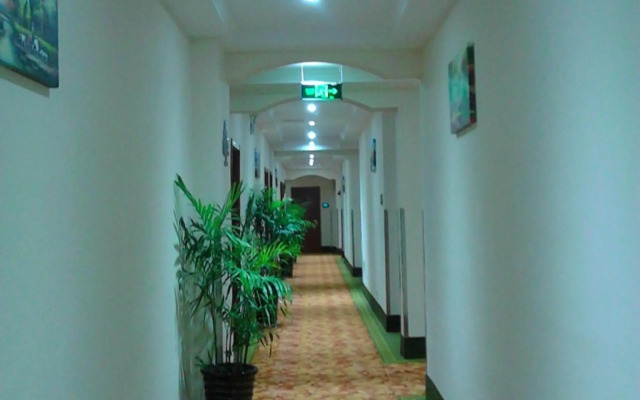 GreenTree Inn LiuAn HuoQiu County JianXing Road Express Hotel