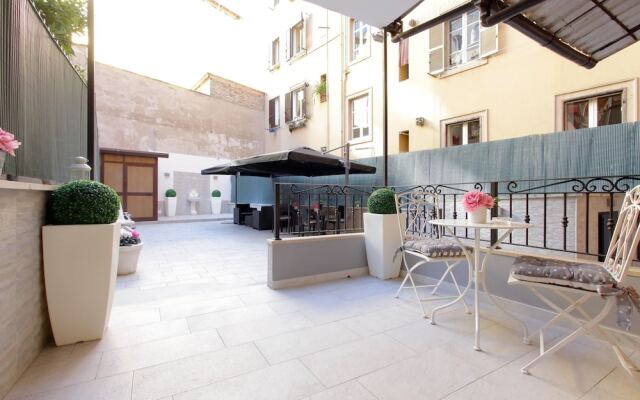 Roman Holiday Colosseo