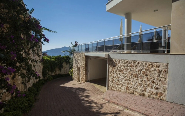 Villa Horizon by Akdenizvillam