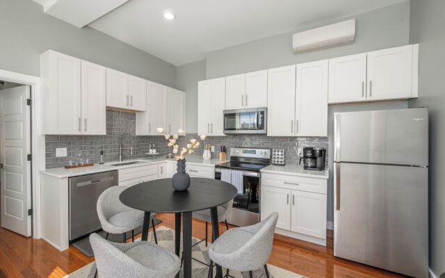 Findlay Market Suite 6