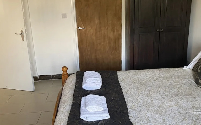 2 En-suite Bedrooms Flat in Kidlington ,oxford