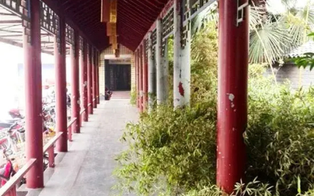 Huaxin Hotel