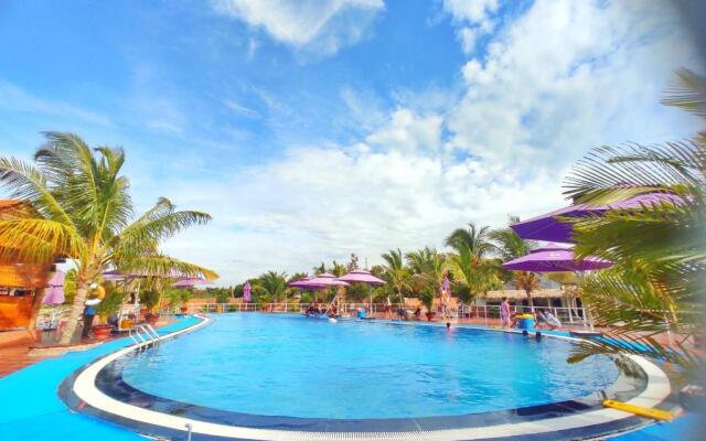 Rooster Mekong Garden & Villas