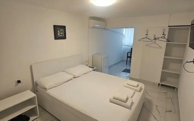 Enles Hostel