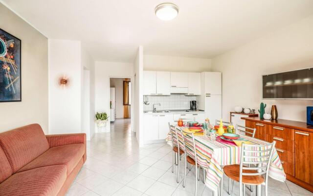 Apartment in Manerba with barbecue
