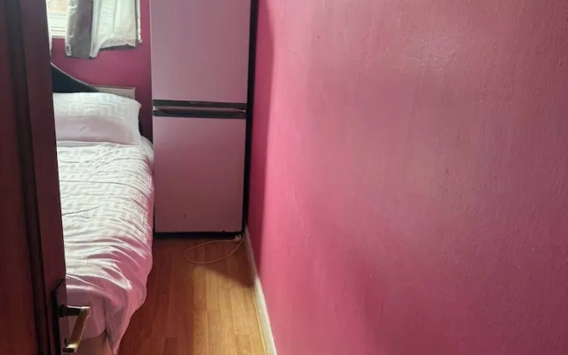 6 Guests - 3 Bedrooms - Close to London Center