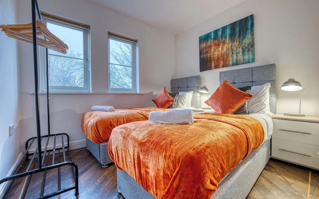 Blue Cedar Apartment