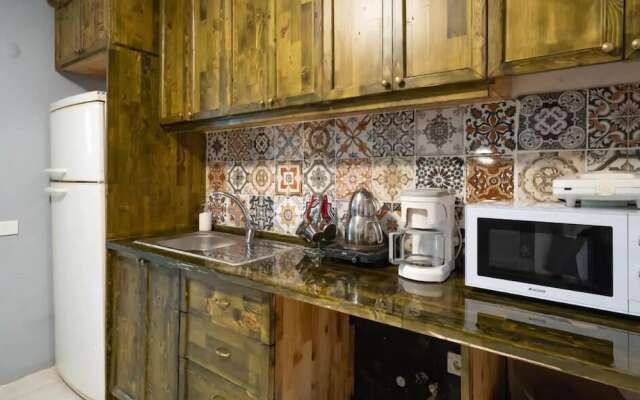 Apartment with Garden View