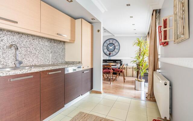 Missafir Exclusive Flat With Terrace in Nisantasi