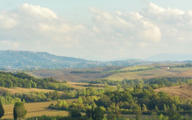 Luxurious Farmhouse in Ghizzano Italy with Swimming Pool