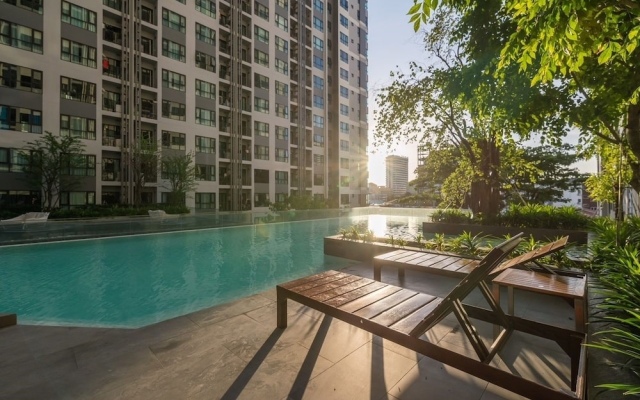 The Base Condo Pattaya by Supee