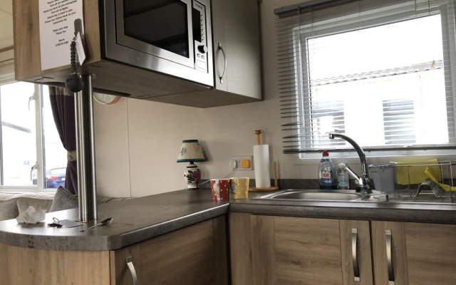 Luxury 2 Bedroom Caravan at Mersea Island Holiday