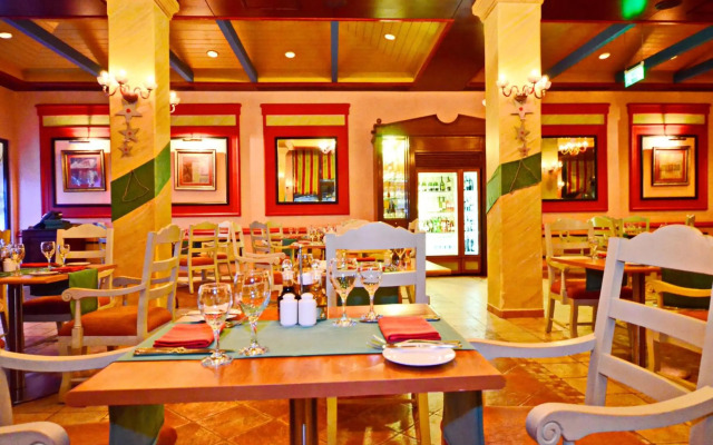 Reef Oasis Blue Bay Resort Hotel Families & Couples Only 