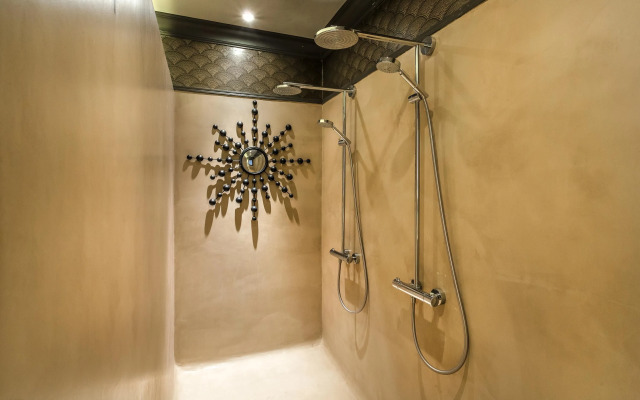 Eixample - 3 Bedroom Apartment With 2 Kitchens - Hoa 42133