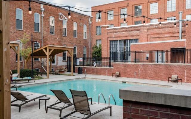 Trifecta 2BR Modern & Spacious Superhost