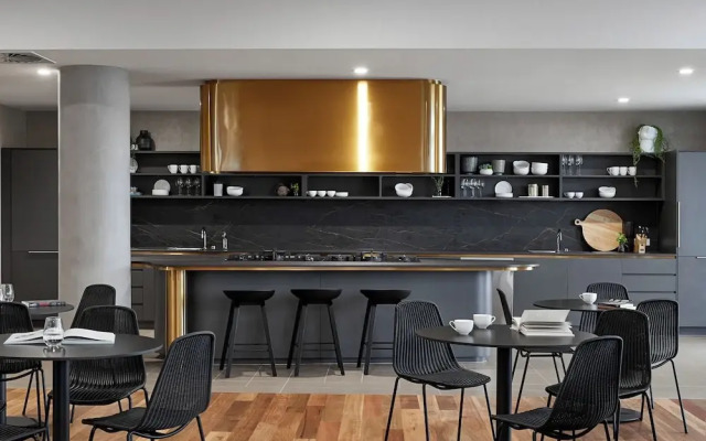 Caulfield Apartments by Urban Rest