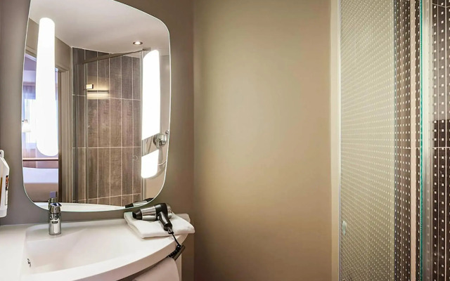 ibis Sens Hotel