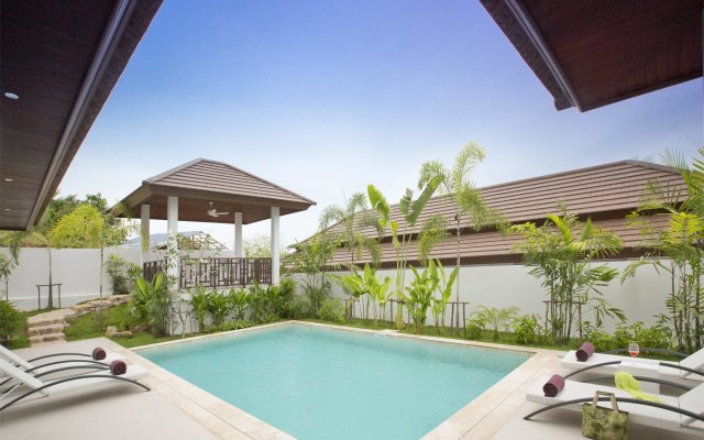 Lotus Private Pool Villa by Pawanthorn