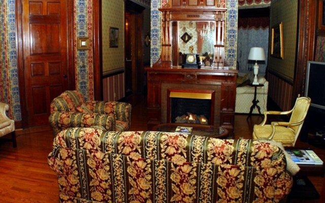 Herrold on Hill Bed and Breakfast