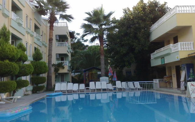 Club Sunset Apart