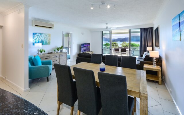 Beach Front Lagoon Lodge Apartments