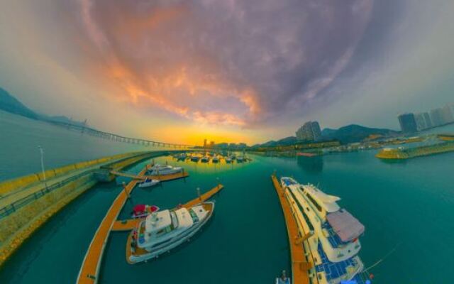 Xiwo·Sakura Theme Hotel (Hezheng Dongfangwan Branch)