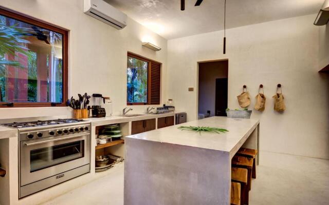 Mar y Olas-Villa for 14 guests!