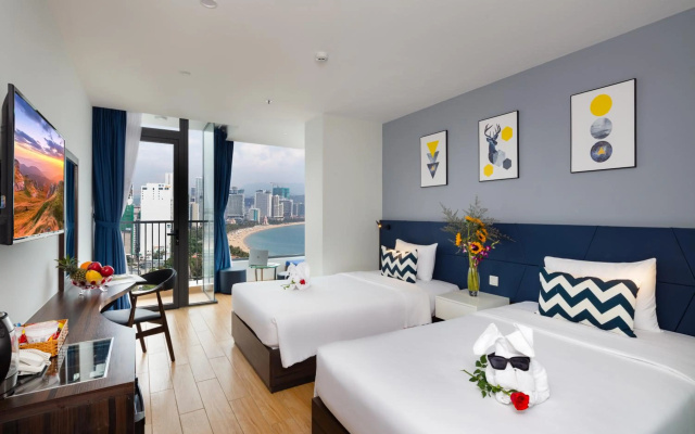 Crown Hotel Nha Trang – Guest Rooms – Nha Trang