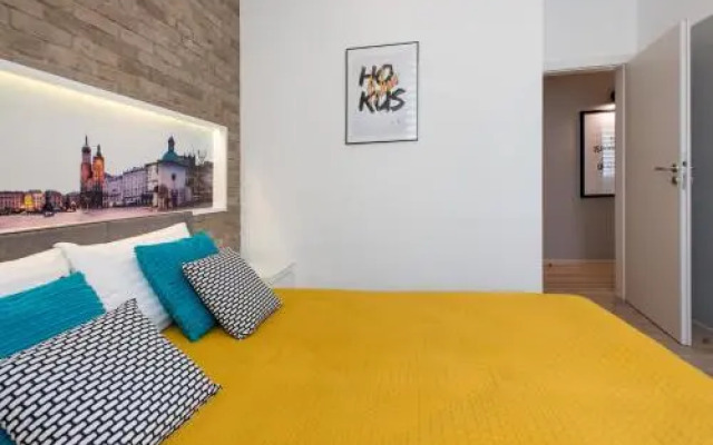 Beautiful Jewish District Apartment for 7