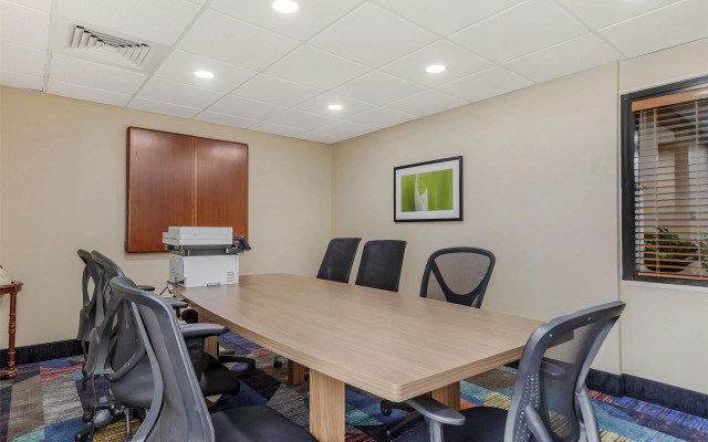 Best Western Plus Lexington Inn