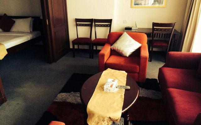 Perfect Suite at Taragon Puteri Bintang