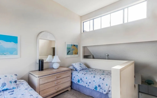 Sealodge G7 2 Bedroom Condo by RedAwning, Princeville