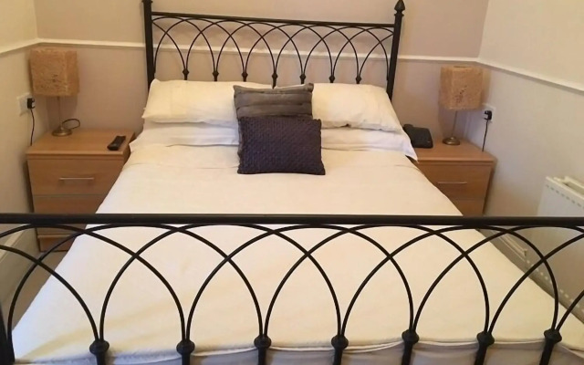 Chaston Manor Hotel