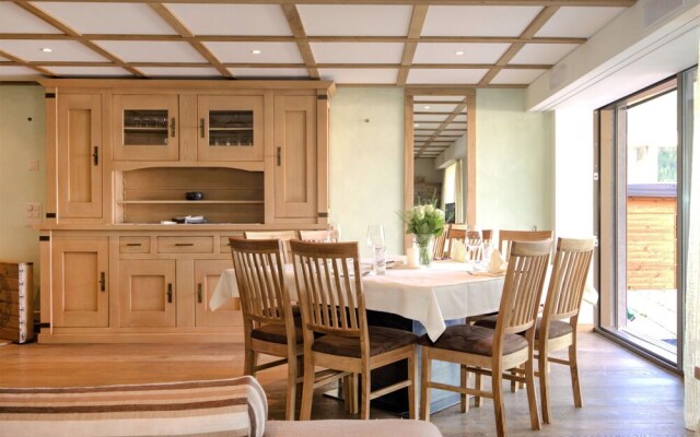 Chesa Piz Mezdi - St Moritz St Moritz