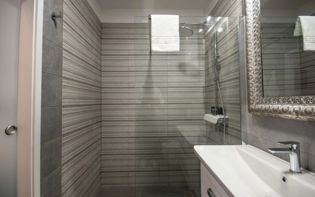 Center Luxury Rooms 2