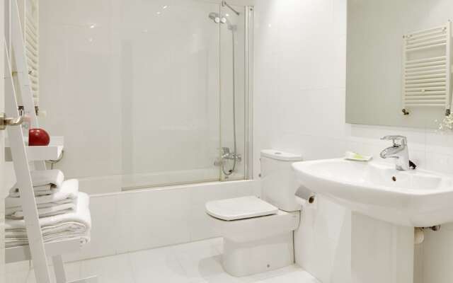 Plaza Guipúzcoa Apartment by FeelFree Rentals